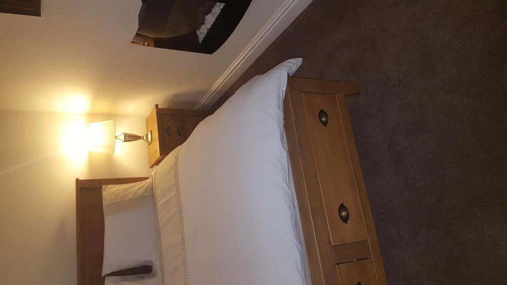 Roosecote Guest House 배로우인퍼니스 외부 사진